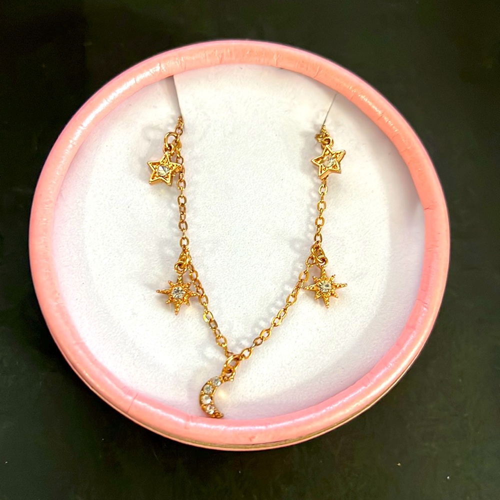 Gen 3 Mila Zodiac “Stars In Your Eyes”- gold bracelet • New in Box
